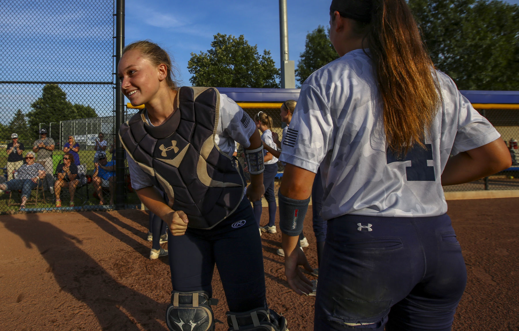 071018-softball-final-032